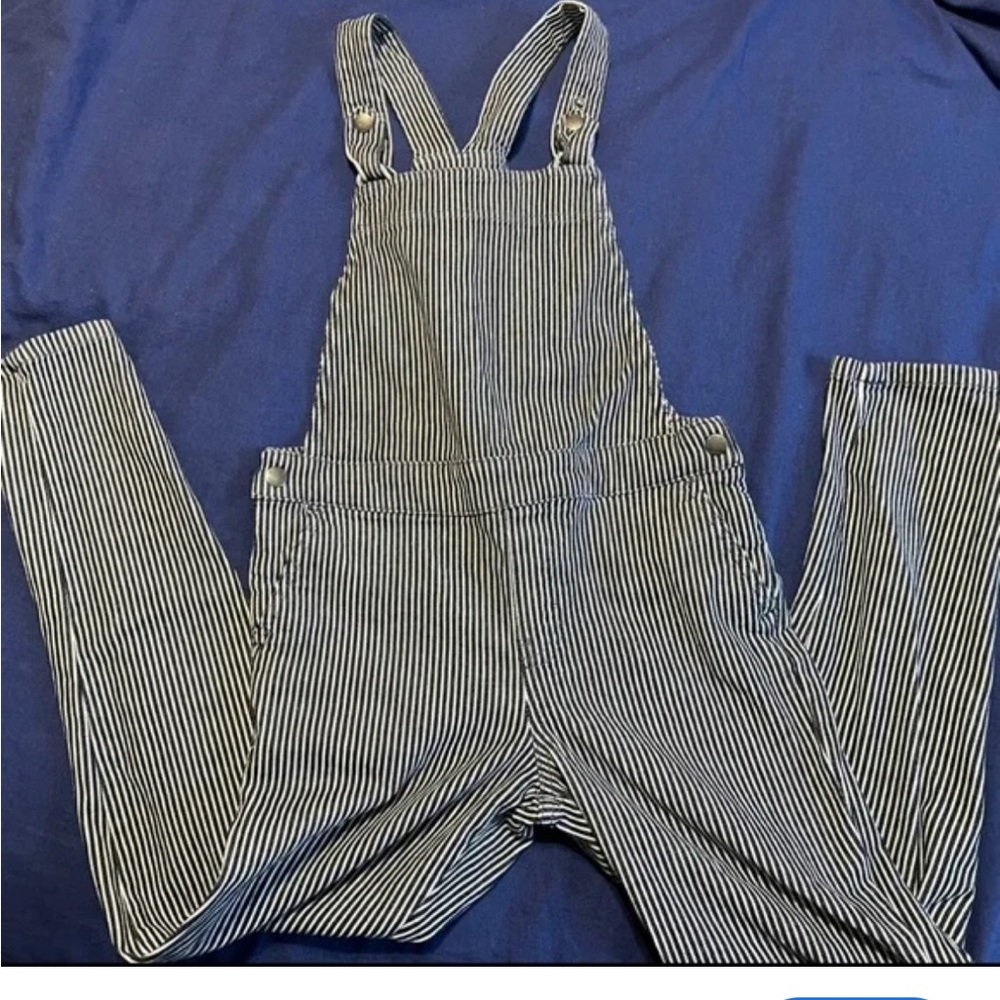 EUC Joe Fresh overalls